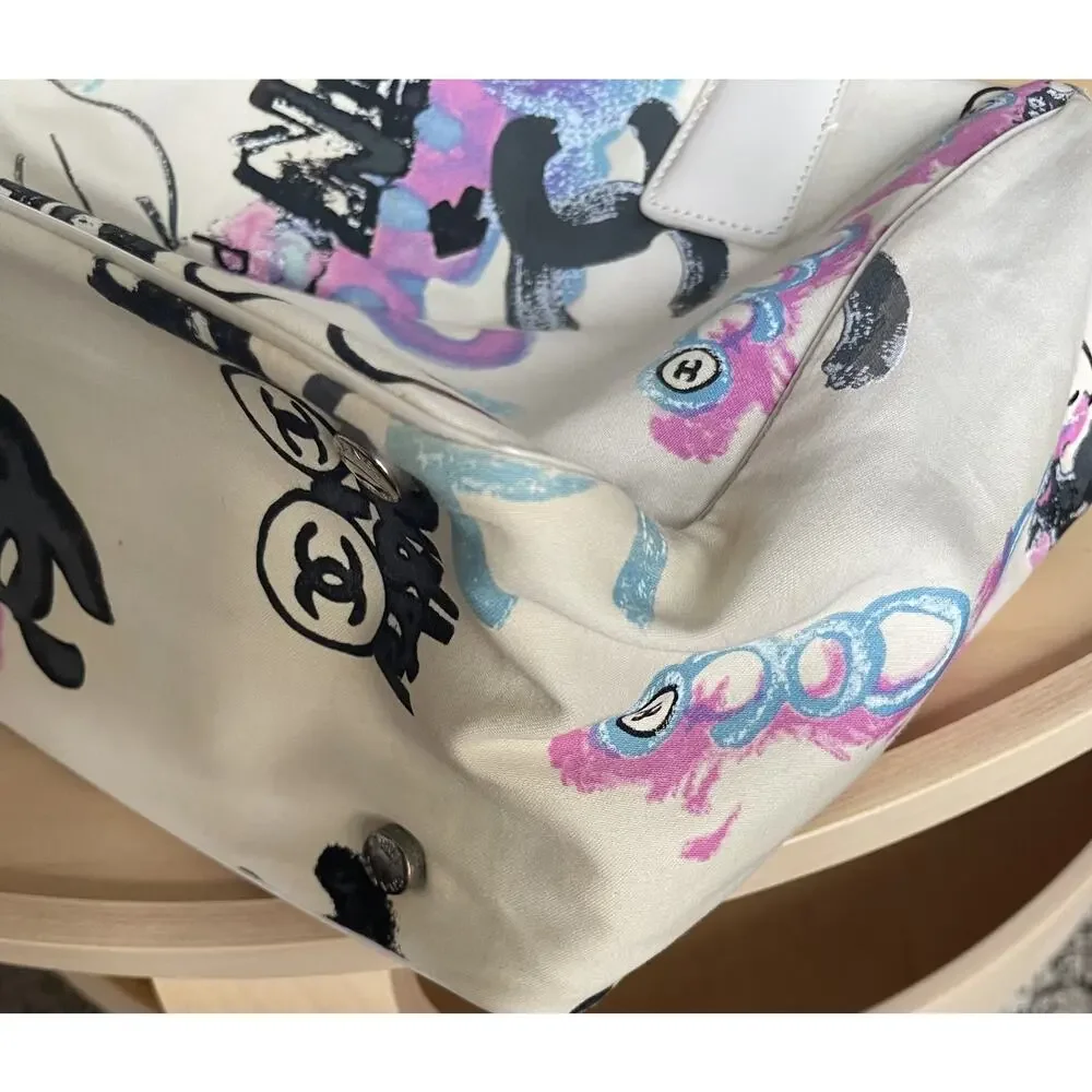 Chanel Graffiti Tote White Bag CC Logo Print Archetype Cerf Executive GST Surf